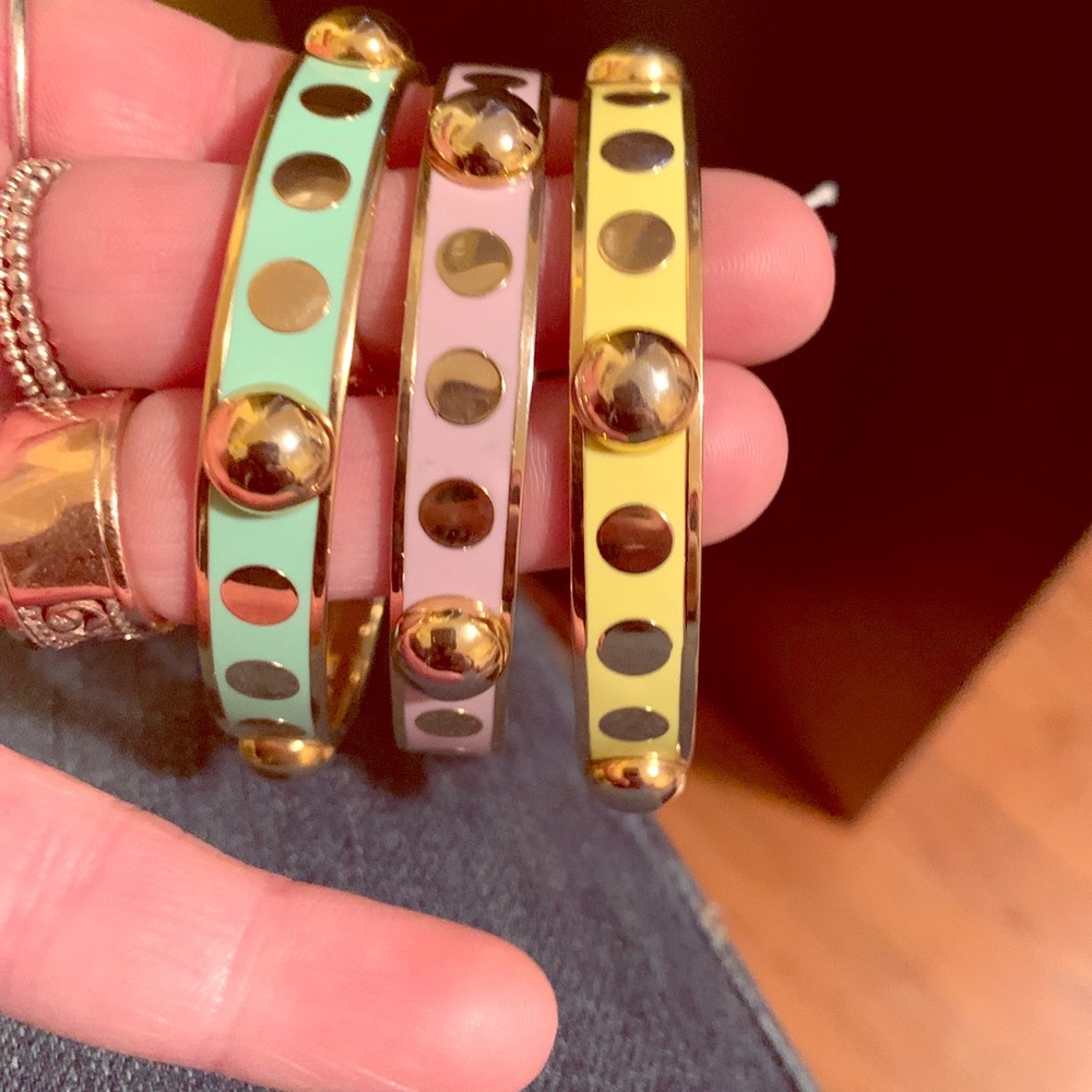 New set of 3 c wonder bangles
